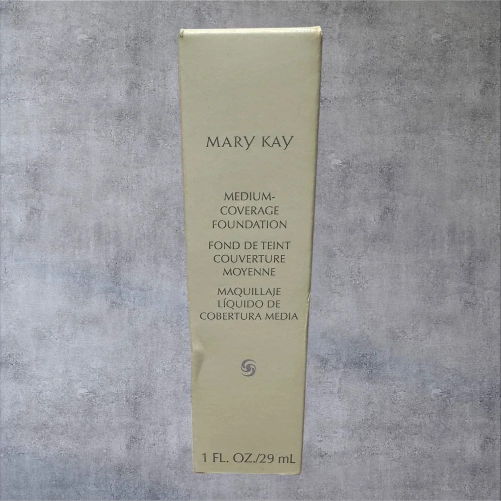 Mary Kay Medium-Coverage Foundation Ivory 200 356000 1oz NEW - Pink Cap Liquid